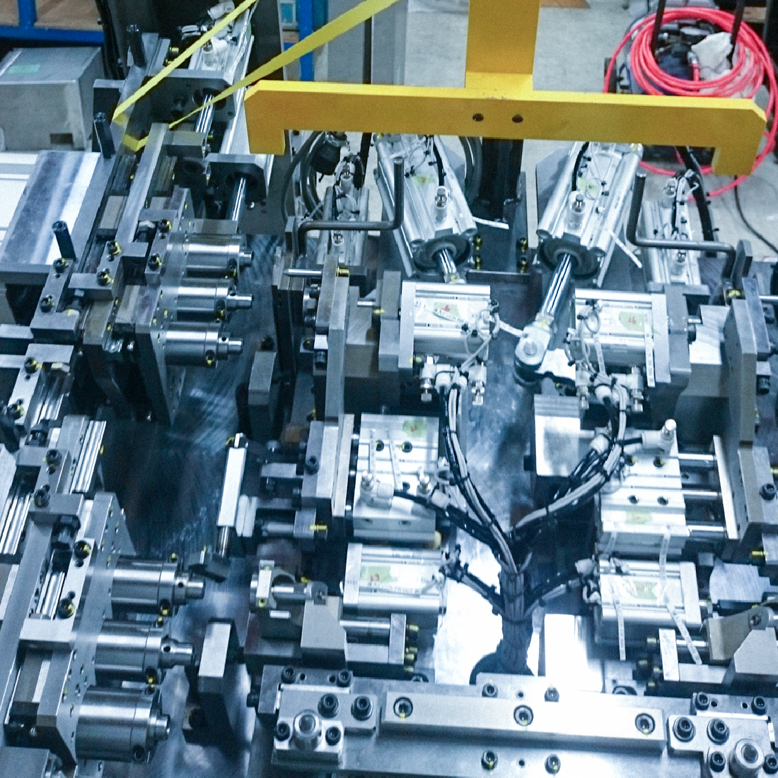 (04)高度な技術・特殊な技術を保持